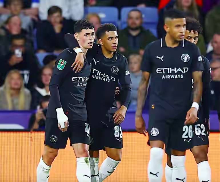 电竞赛- 曼城对热刺在线免费观看 